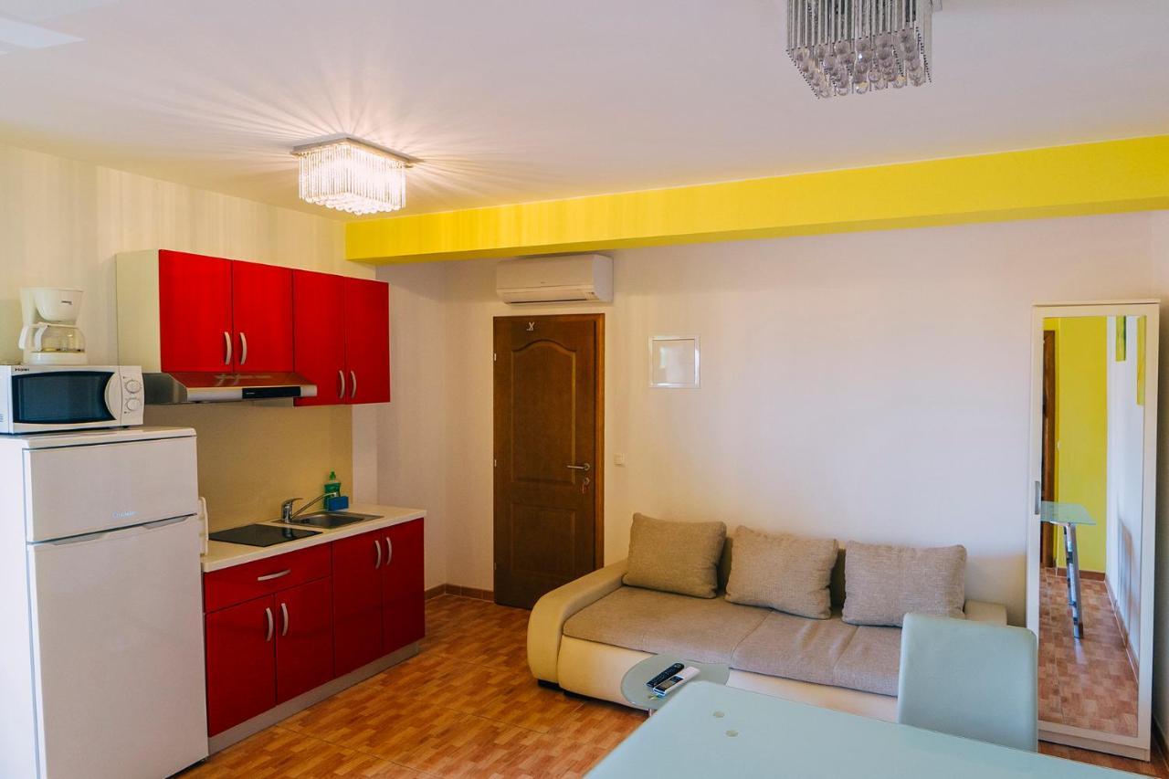 Apartments Luxur Center Башка-Вода Екстер'єр фото