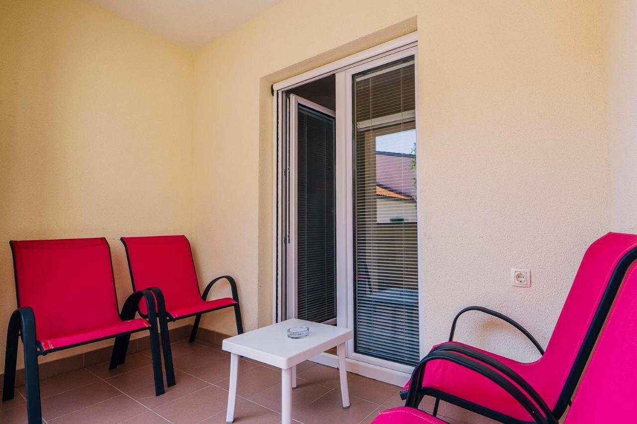 Apartments Luxur Center Башка-Вода Екстер'єр фото