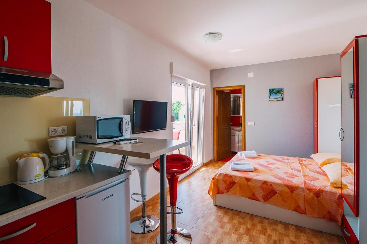 Apartments Luxur Center Башка-Вода Екстер'єр фото