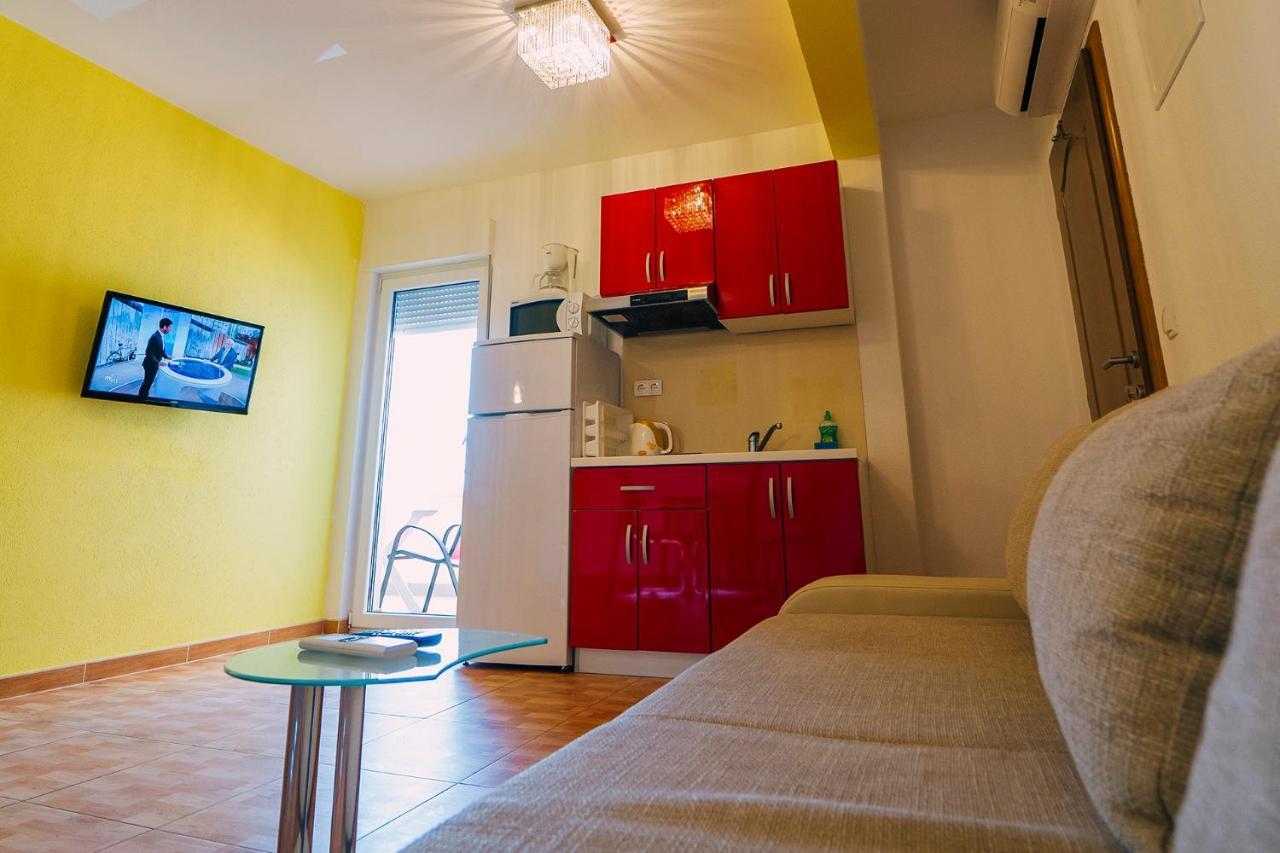 Apartments Luxur Center Башка-Вода Екстер'єр фото